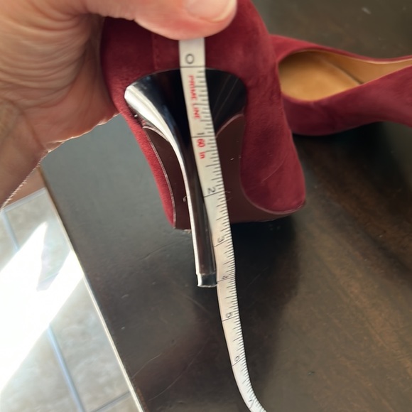 Coach pumps heels in burgundy suede - beautiful! - Picture 9 of 9